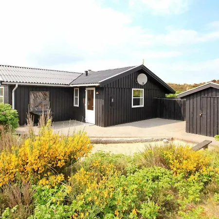 Three-bedroom Holiday In Henne 9 Vakantiehuis Henne Strand