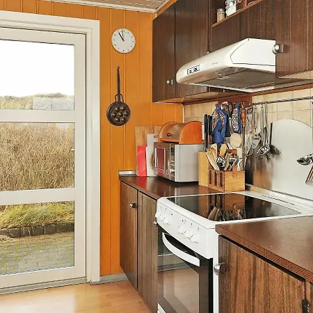 Vakantiehuis Three-bedroom Holiday In Henne 9
